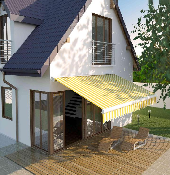  Créez un espace de détente extérieur avec nos stores bannes sur mesure.